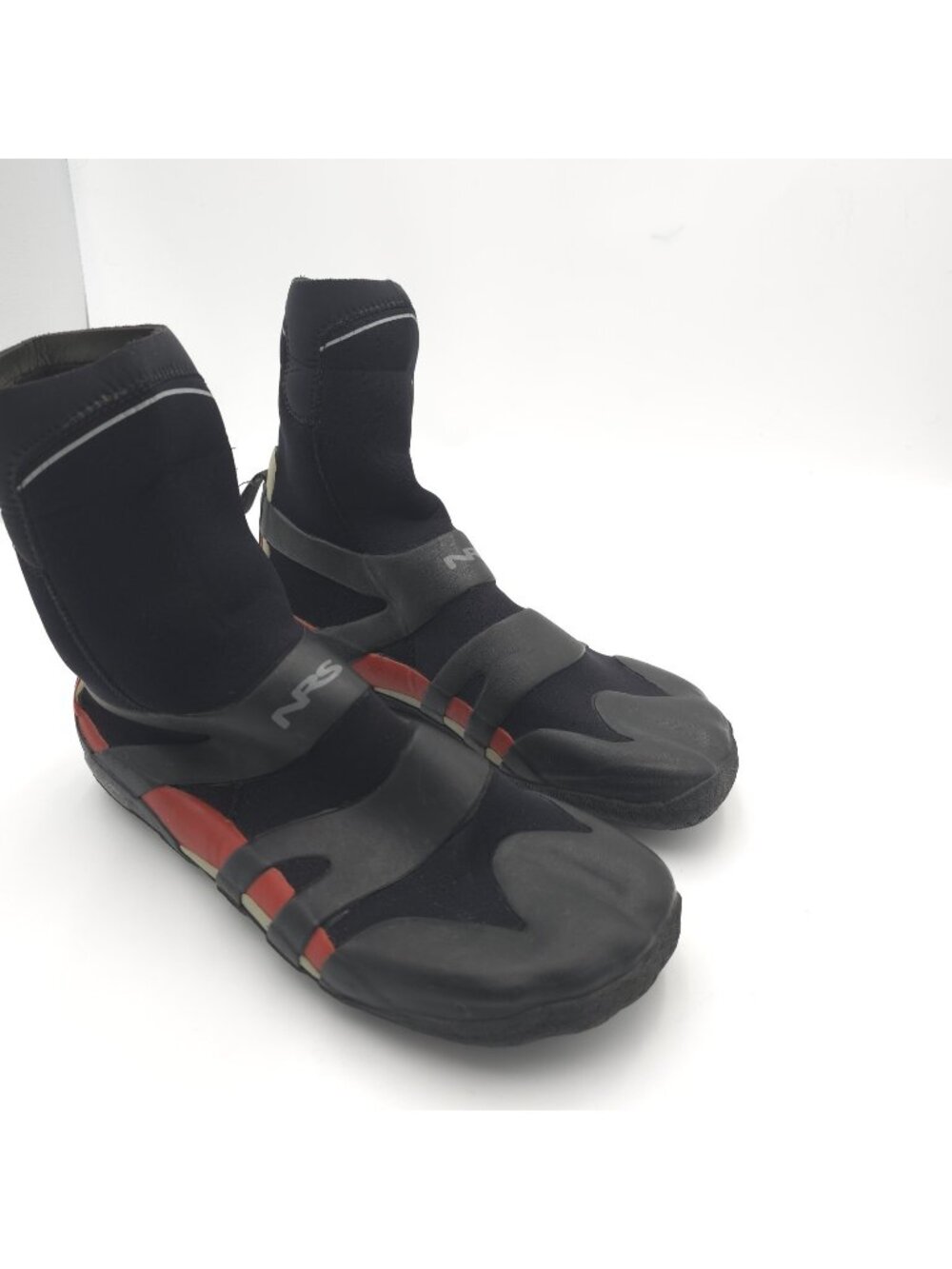 NRS Neoprene Water Booties Size 13 Kayak Surf Dive River Shoes Black Red